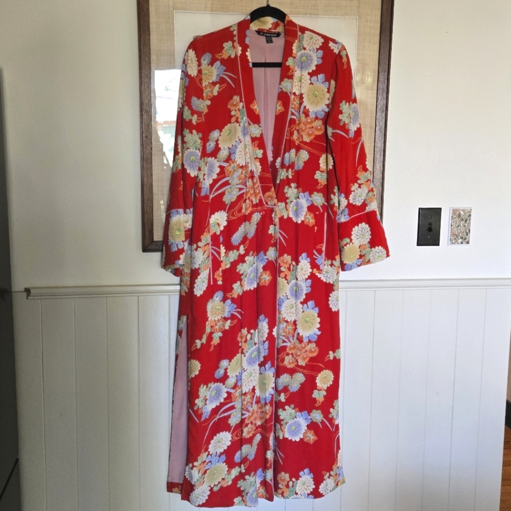Japanese-inspired Robe/Coat - Picture 2 of 6